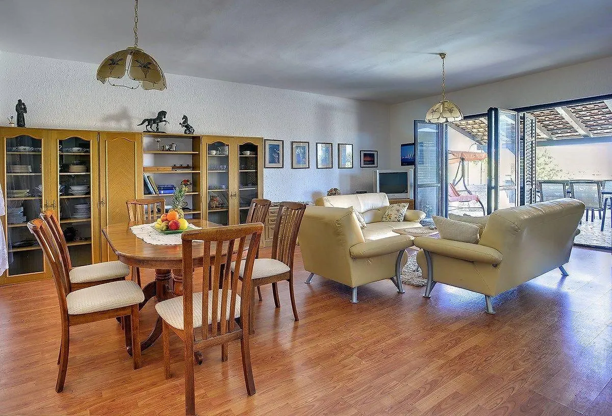 Holiday home Villa Ruza Liznjan