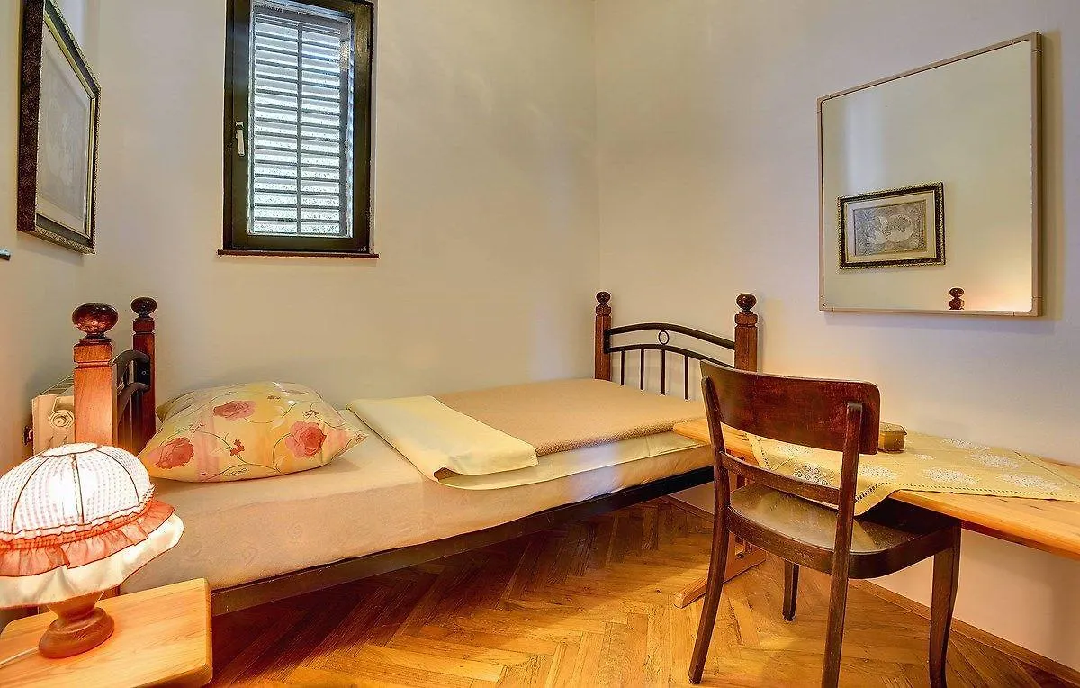 Villa Ruza Liznjan 0*,  Croatia