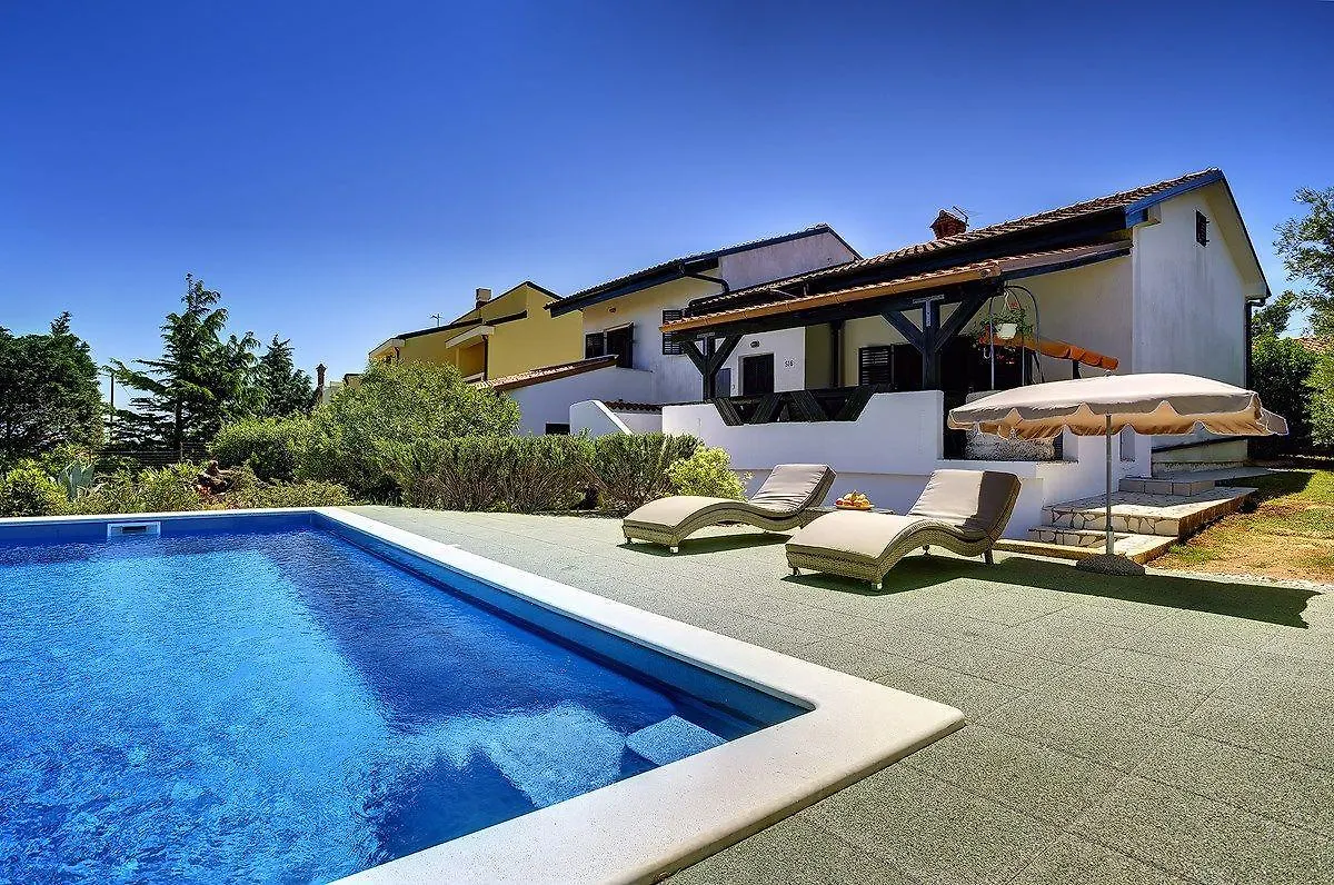 Holiday home Villa Ruza Liznjan