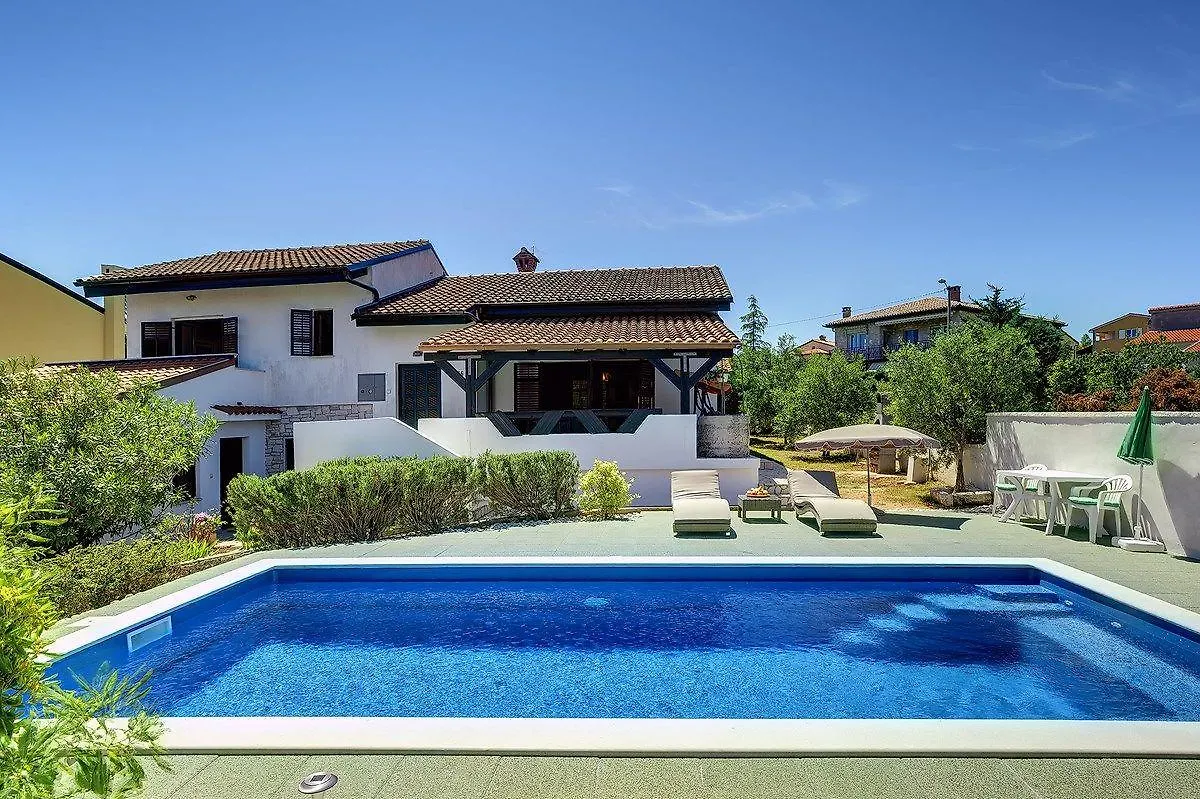 Villa Ruza Liznjan 0*,