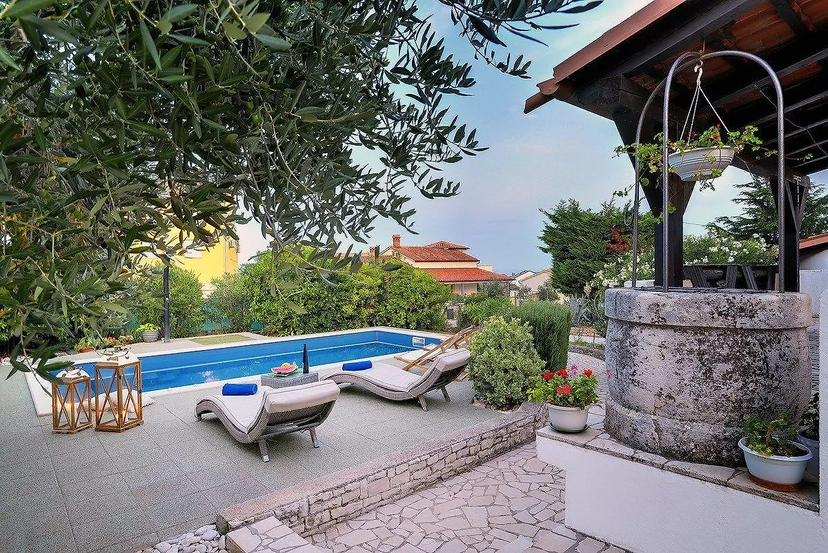 Holiday home Villa Ruza Liznjan